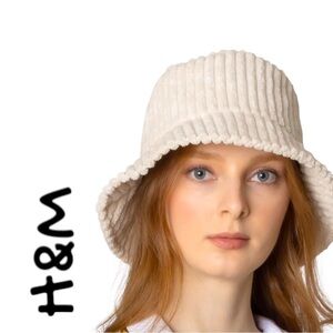 H&M Cream Ribbed Knit Beanie Hat